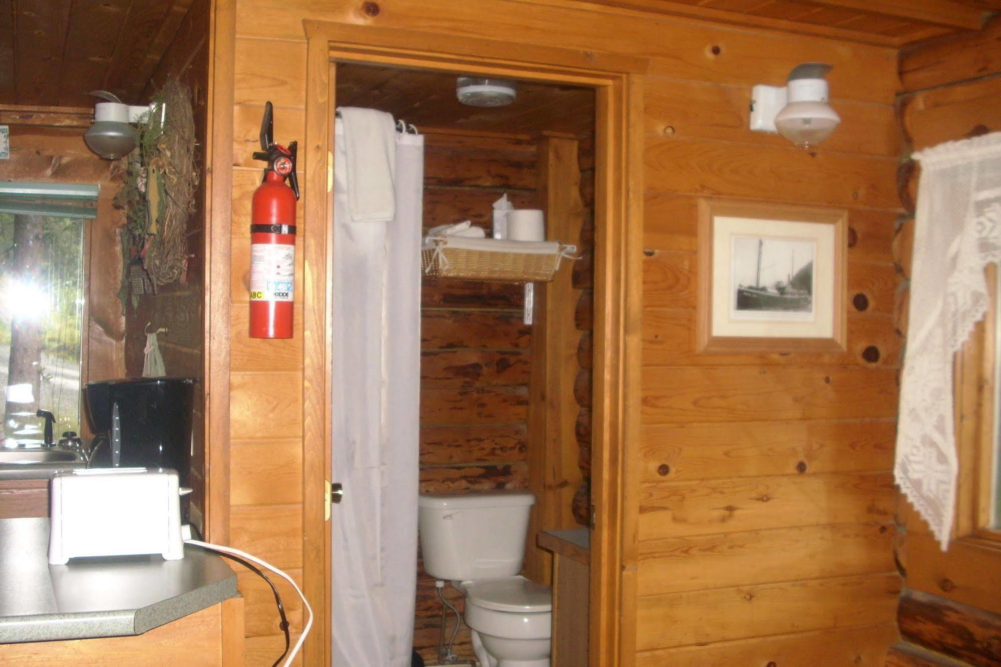 Box Canyon Cabins Seward Eksteriør bilde